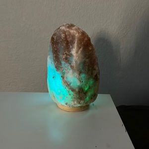 Salt lamp